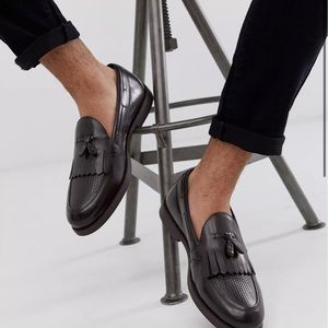 Farah leather tassel loafer in brown